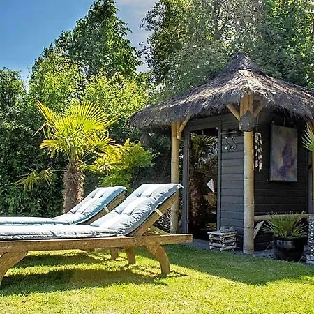 Bed & Breakfast Rumah Indo Garden Wilp