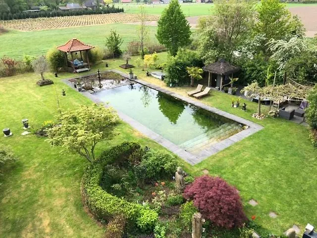 住宿加早餐酒店 Rumah Indo Garden