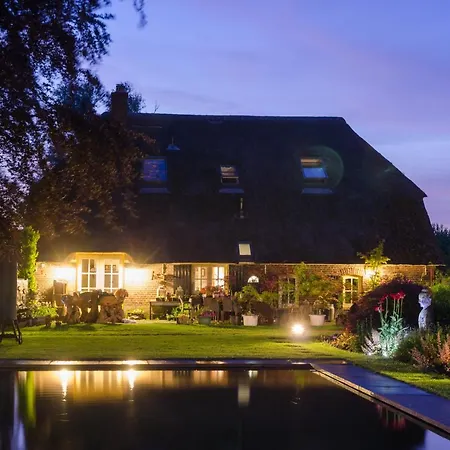 Bed & Breakfast Rumah Indo Garden Wilp