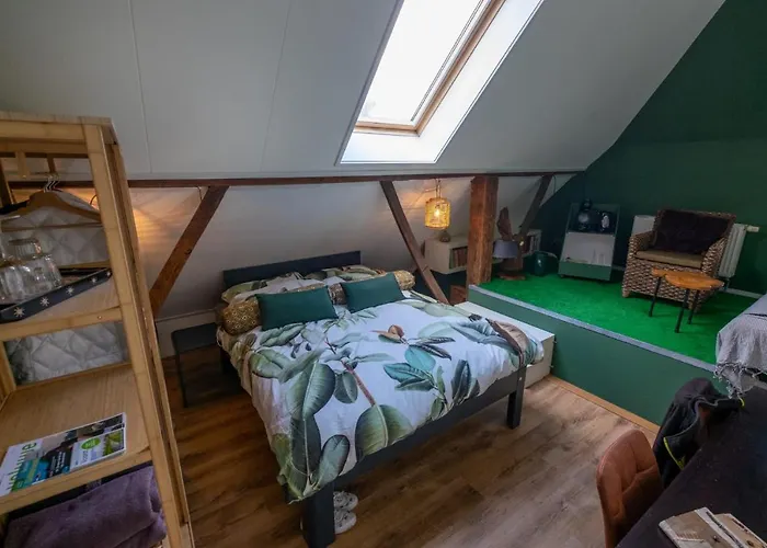 Bed & Breakfast Rumah Indo Garden