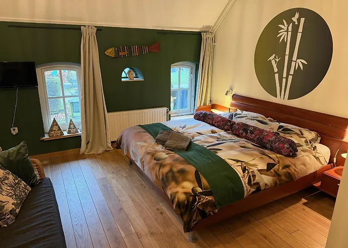 Bed & Breakfast Rumah Indo Garden Wilp